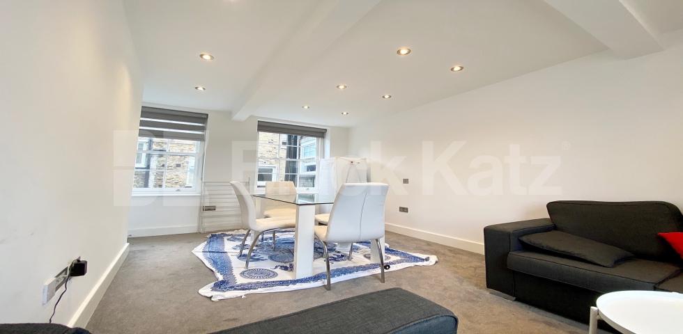 			NEWLY RENOVATED, 2 Bedroom, 1 bath, 1 reception Apartment			 Cloudesley Road N1, Angel